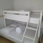 Santhooft B , Bus 514 Bad Apartment *
