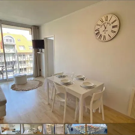 Santhooft B , Bus 514 Bad Apartment Nieuwpoort